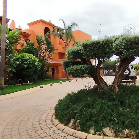 Apartment Your Oasis Of Luxury And Leisure At Gazules Del Sol In Marbella Area - Benahavis *