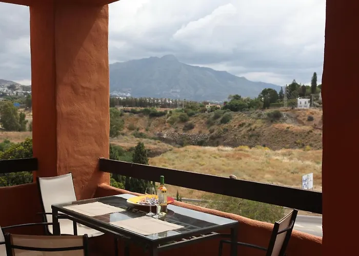 Your Oasis Of Luxury And Leisure At Gazules Del Sol In Marbella Area - Benahavis Эстепона