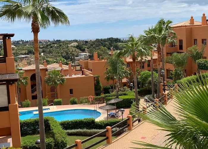 Your Oasis Of Luxury And Leisure At Gazules Del Sol In Marbella Area - Benahavis Эстепона